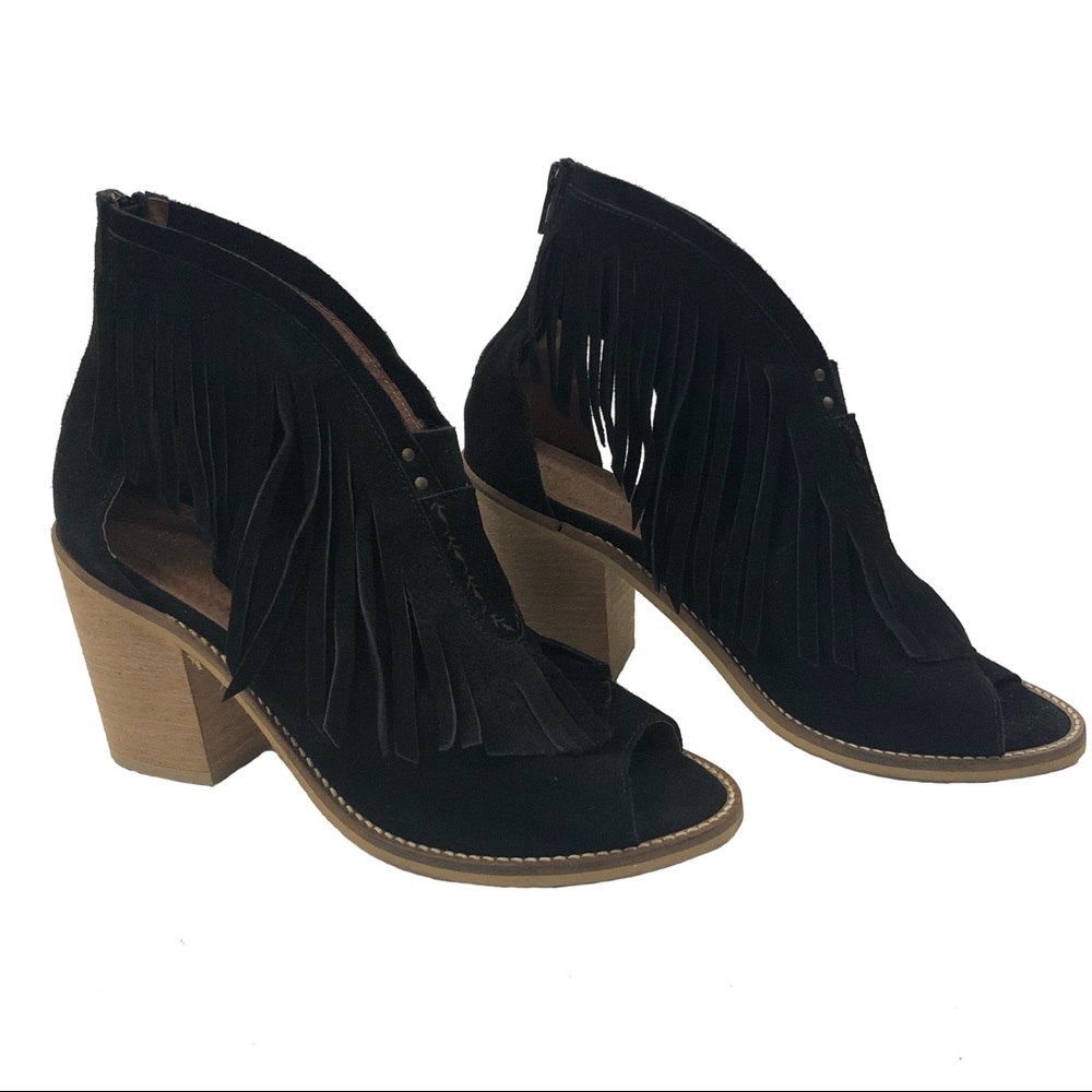 MUSSE and CLOUD Galia Fringe Peep Toe Booties